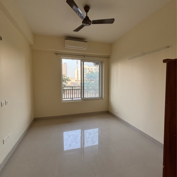 Room in 4 BHK Apartment at Adani Oyster Platinum Tower, Sector 102a – for Rent