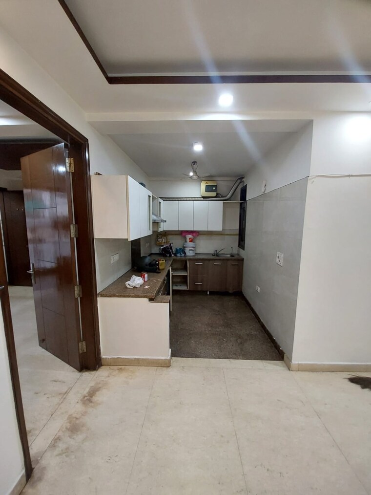 Kitchen, east of kailash 3 Bedroom 125 Sq.Yd. Builder Floor In East Of Kailash Delhi 9712915