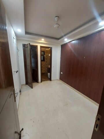 Room in 3 BHK Builder Floor at East Of Kailash – for Sale