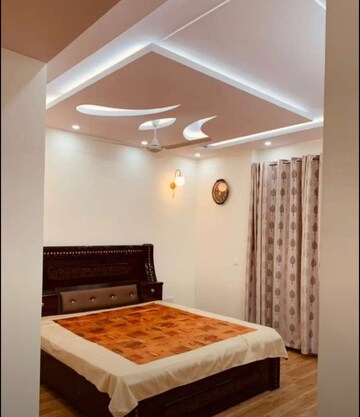 Bedroom in 3 BHK Apartment at Shalimar Oneworld Vista, Gomti Nagar – for Rent