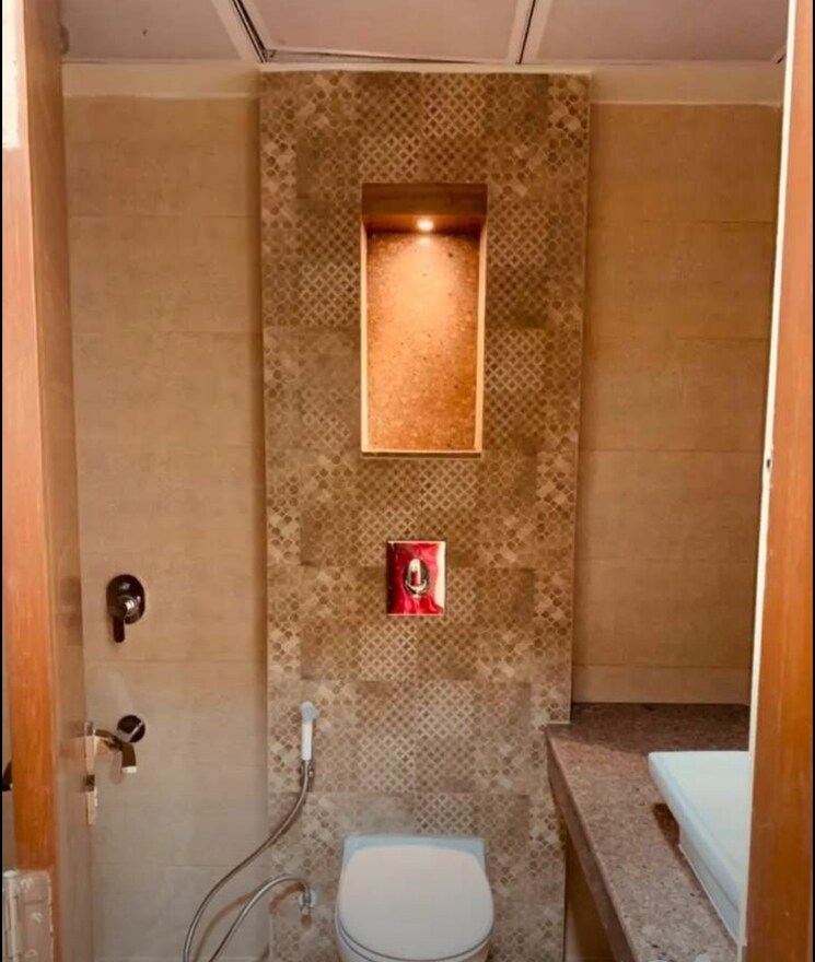 Bathroom, shalimar-oneworld-vista 3 Bedroom 1700 Sq.Ft. Apartment In Gomti Nagar Lucknow 9712955