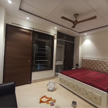 Bedroom in 2 BHK Builder Floor at Malviya Nagar – for Rent