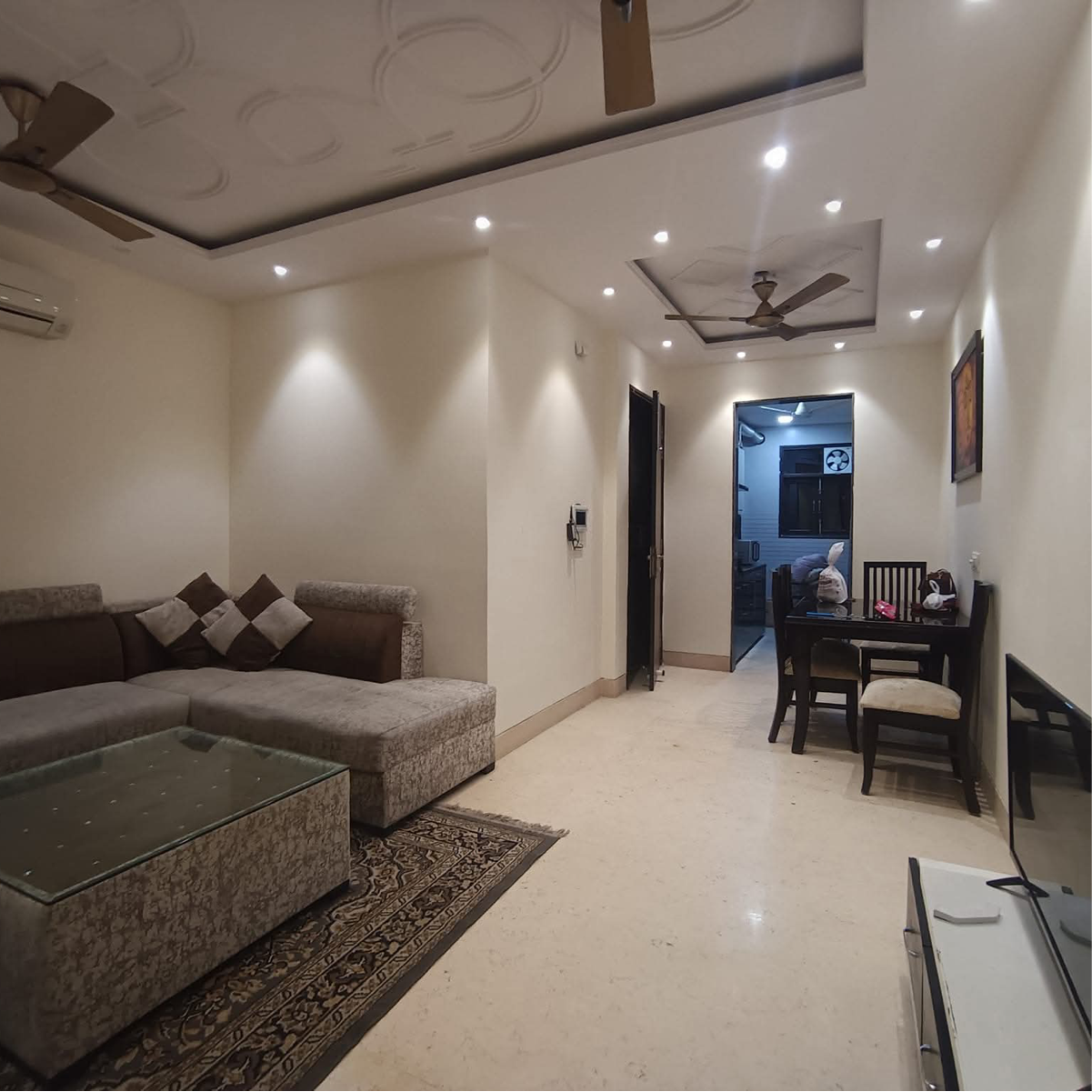 2 BHK + Extra Room Builder Floor For Rent in Malviya Nagar 