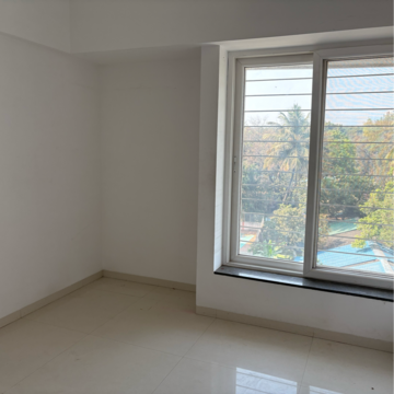 Room in 3 BHK Apartment at Alliance Parijat, Mukund Nagar – for Rent