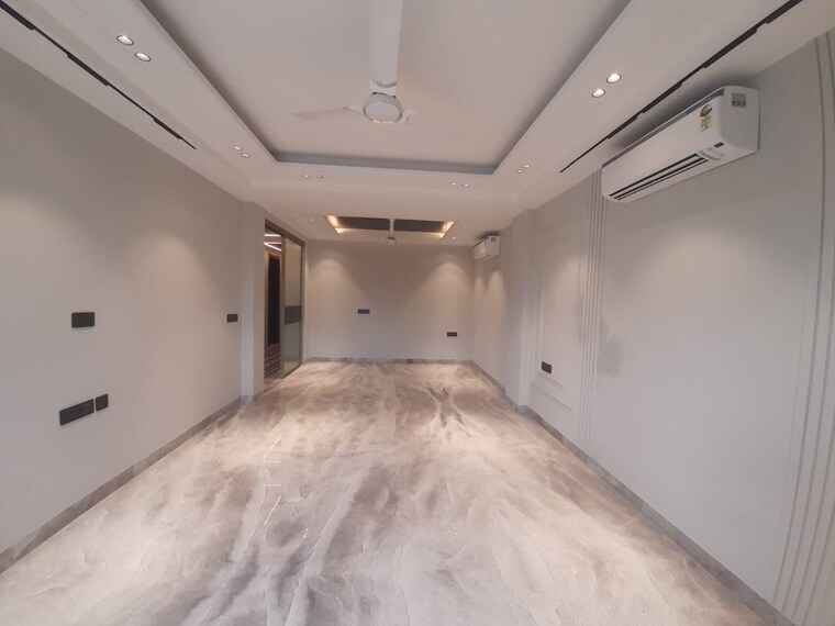 Bedroom, gulmohar park 4 Bedroom 300 Sq.Yd. Builder Floor In Gulmohar Park Delhi 9713008