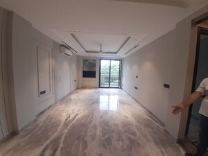 Room in 4 BHK Builder Floor at Gulmohar Park – for Sale