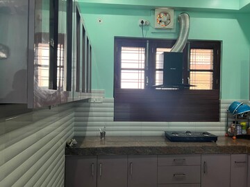 Kitchen in 2 BHK Builder Floor at Gomti Nagar – for Rent