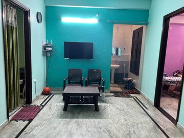 Bedroom in 2 BHK Builder Floor at Gomti Nagar – for Rent