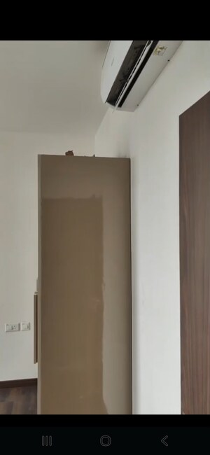 Room in 2 BHK Apartment at Hero Homes Gurgaon, Sector 104 – for Rent