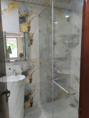 Master Bedroom in 4 BHK Builder Floor at Safdarjung Enclave – for Sale