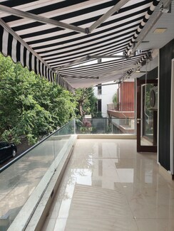 4 BHK + Pooja Room,Servant Room,Study Room Builder Floor For Sale in Safdarjung Enclave