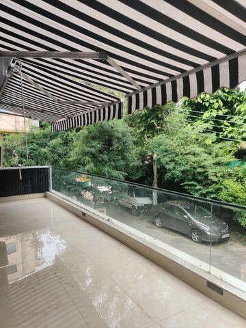 Balcony in 4 BHK Builder Floor at Safdarjung Enclave – for Sale