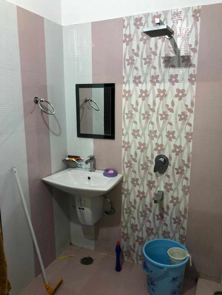 Bathroom, gomti nagar 2 Bedroom 1250 Sq.Ft. Independent House In Gomti Nagar Lucknow 9713029