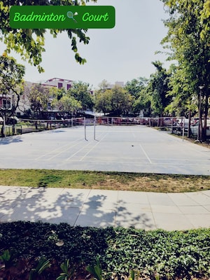 Swimming Pool in 2 BHK Apartment at Orchid Island, Sector 51 – for Rent