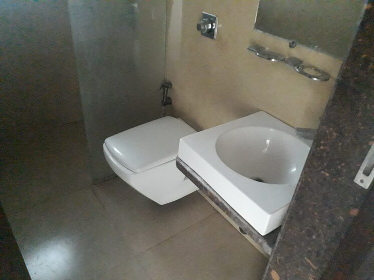 Bathroom, kabra-aurum 1 Bedroom 450 Sq.Ft. Apartment In Goregaon West Mumbai 9713081