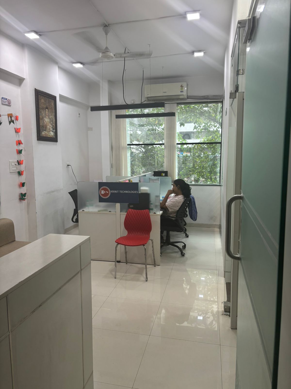Office Space For Rent in Madhuban Apartment