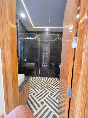 Parking in 4 BHK Builder Floor at BPTP Park Central, Sector 85 – for Rent