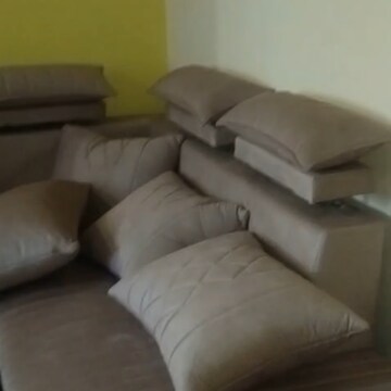 Living Room in 2 BHK Apartment at Krishna Homes Noida, Sector 72 – for Rent