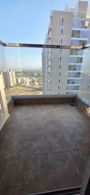 Master Plan in 2 BHK Apartment at Yashwin Orizzonte Phase 2, Kharadi – for Rent