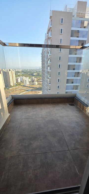 Master Plan in 2 BHK Apartment at Yashwin Orizzonte Phase 2, Kharadi – for Rent