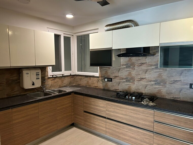 Kitchen, ansal-sushant-floors 3.5 Bedroom 2100 Sq.Ft. Builder Floor In Sushant Lok ii Gurgaon 9713148