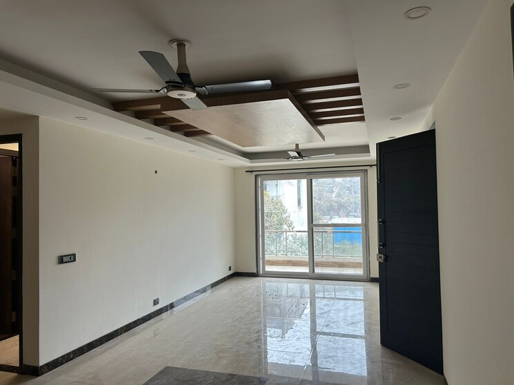 Kitchen, ansal-sushant-floors 3.5 Bedroom 2100 Sq.Ft. Builder Floor In Sushant Lok ii Gurgaon 9713148