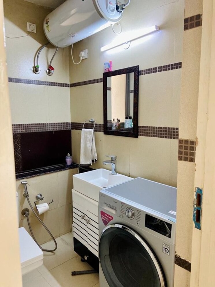 Attached Bathroom, shaheed bhagat singh nagar 2 Bedroom 1000 Sq.Ft. Apartment In Shaheed Bhagat Singh Nagar Ludhiana 9713149