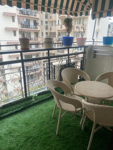 Gym in 4 BHK Apartment at Parsvnath Srishti, Sector 93 – for Sale