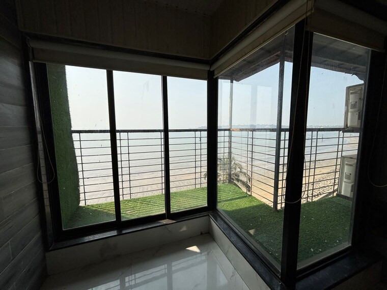 Room, ganga-bhavan 2 Bedroom 900 Sq.Ft. Apartment In Versova Mumbai 9713167