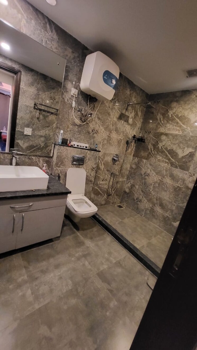 Bathroom, sector 57 4 Bedroom 3000 Sq.Ft. Builder Floor In Sector 57 Gurgaon 9713184