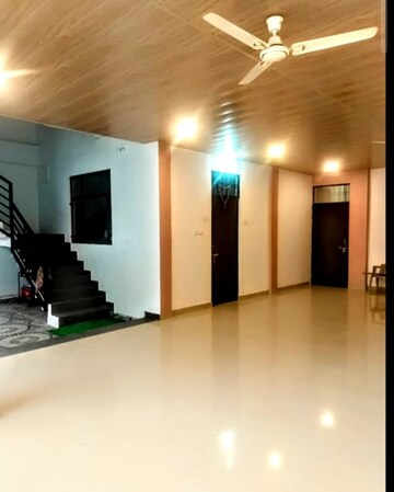 Room in 1 RK Independent House at Tikaitganj – for Rent