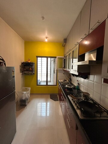 Kitchen in 2.5 BHK Apartment at Oberoi Realty Woods, Goregaon East – for Rent