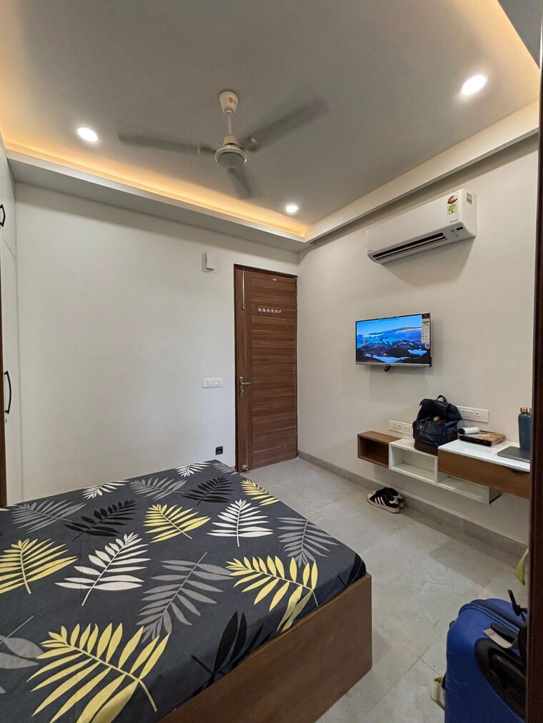 Master Bedroom, sector 55 1 RK 500 Sq.Ft. Builder Floor In Sector 55 Gurgaon 9713244