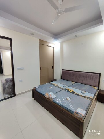 Bedroom in 2 BHK Builder Floor at Sector 46 – for Rent