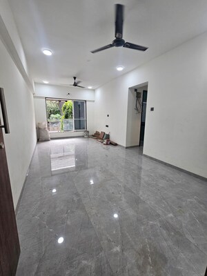 2 BHK Apartment For Rent in Sanghvi Infenia, Santacruz East