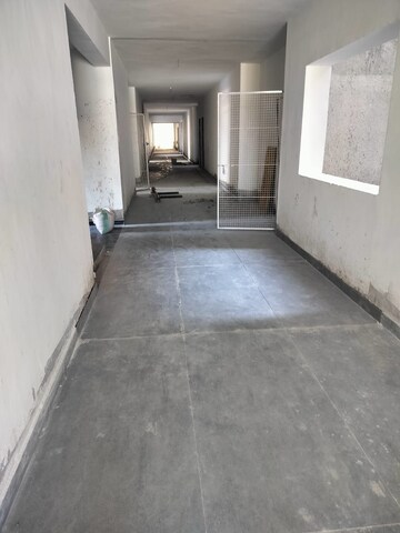 Room in 2.5 BHK Apartment at Kollur – for Sale