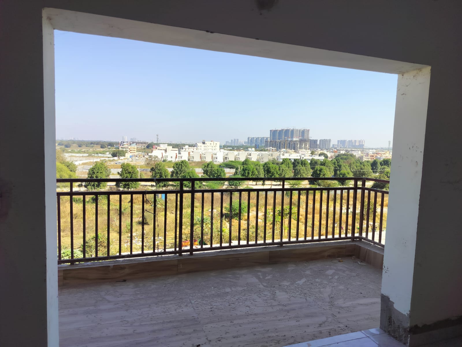2 BHK Apartment For Sale in Skylark