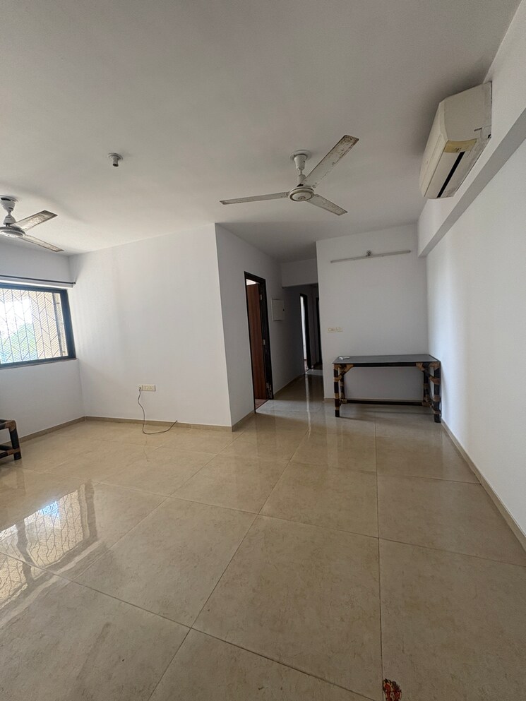 Living Room, lodha-lakeshore-greens 3 Bedroom 850 Sq.Ft. Apartment In Hedutane Thane 9713286