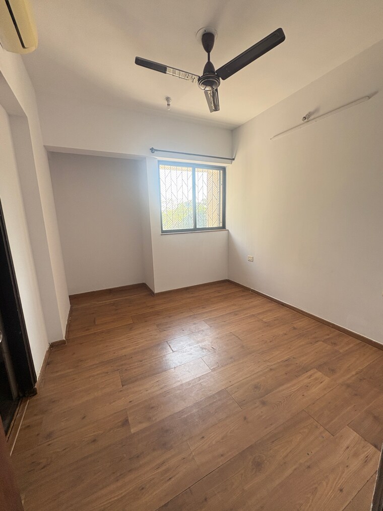 Master Bedroom, lodha-lakeshore-greens 3 Bedroom 850 Sq.Ft. Apartment In Hedutane Thane 9713286