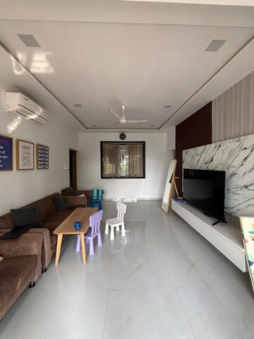 Kitchen in 3 BHK Apartment at Vaitarna Apartment, Worli – for Rent