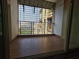Room in 1 BHK Apartment at Rosa Classique, Kasarvadavali – for Rent