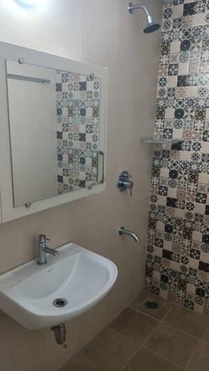 Bathroom in 1.5 BHK Apartment at Brigade El Dorado Jasper And Iridium, Bagaluru – for Rent