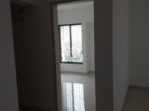 Room in 2 BHK Apartment at Mohammadwadi – for Rent