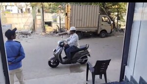 Parking in  Showroom at Hbr Layout – for Rent