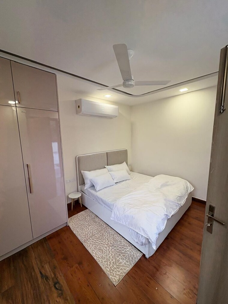 Bedroom, sector 45 4 Bedroom 3500 Sq.Ft. Villa In Sector 45 Gurgaon 9713346