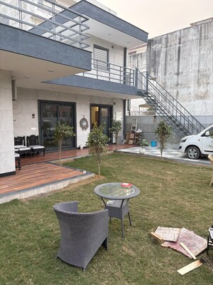 4 BHK Villa – Exterior View View at Sector 45 - for Rent