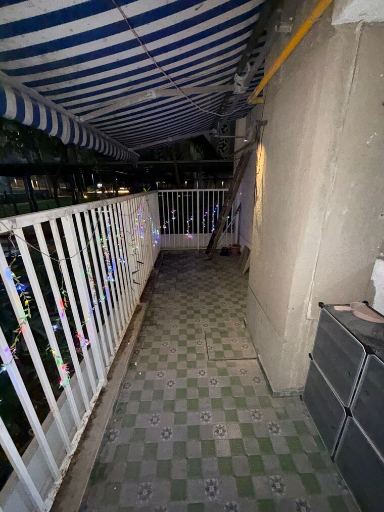 Balcony, lodha-amara 1 Bedroom 453 Sq.Ft. Apartment In Kolshet Road Thane 9713340