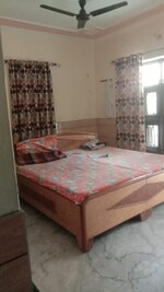 5 BHK + Pooja Room 140 Sq.Yd. Independent House in C Block Lohia Nagar