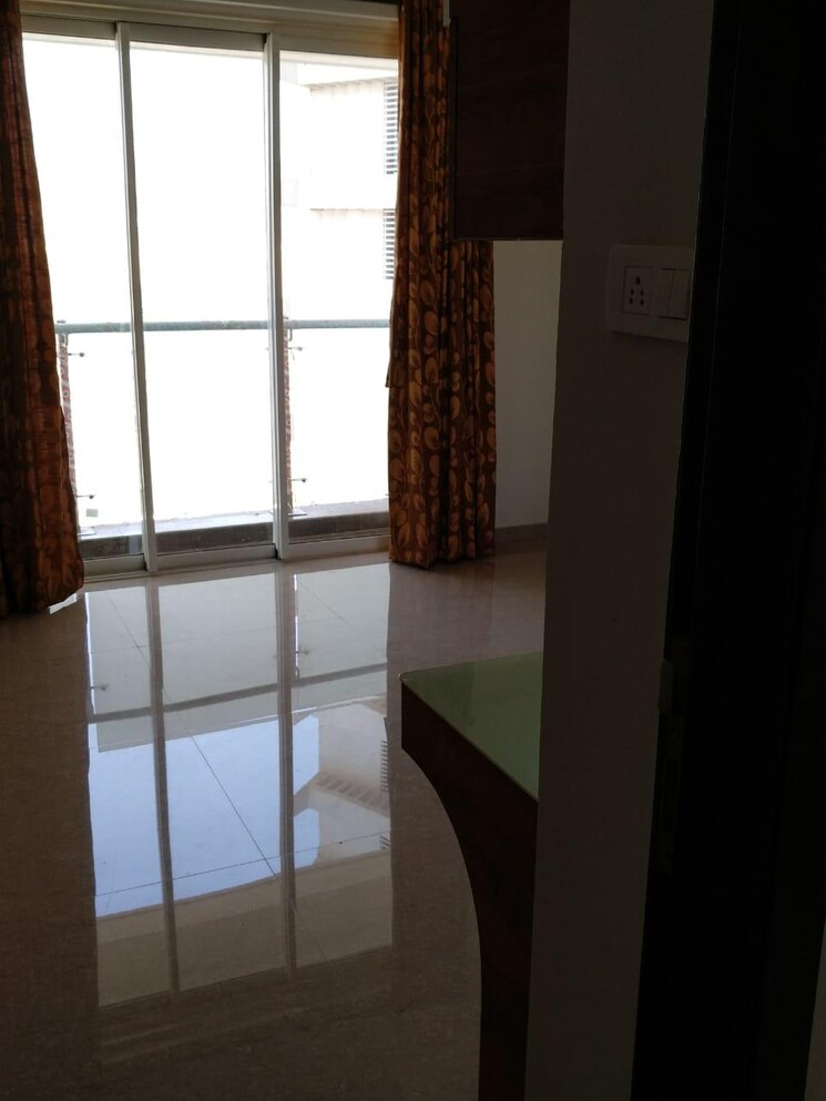Cover Image, jp-decks 2 Bedroom 845 Sq.Ft. Apartment In Goregaon East Mumbai 9713345