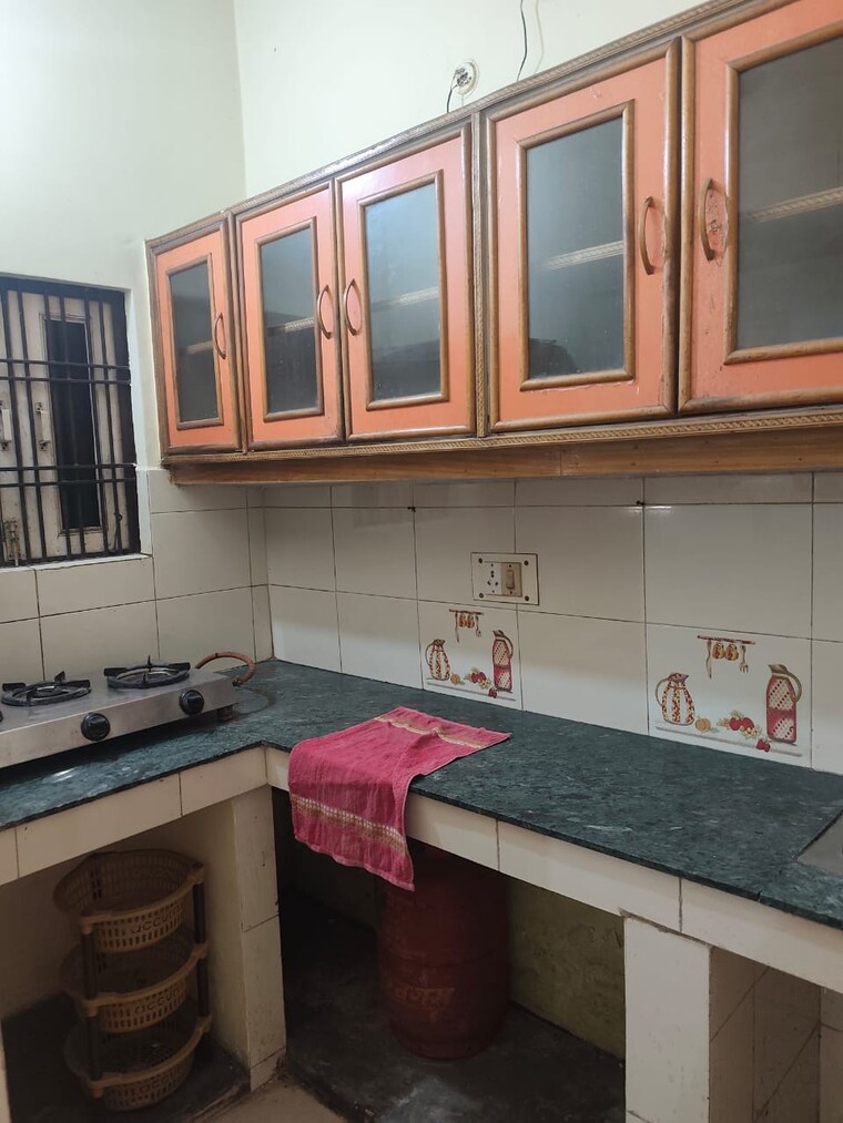 Kitchen, vineet khand Pg For Girls In Vineet Khand 9713363